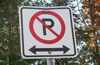 No parking sign with letter p in circle 
